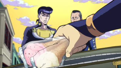 Mikitaka tira dois sorvetes frios de sua bolsa