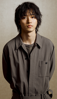 Kento Yamazaki Infobox.png