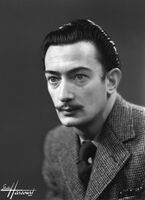 Salvador Dalí 1.jpg