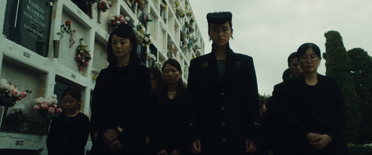 The Higashikatas and various Morioh residents attend Ryohei's funeral