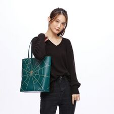 SOLeatherColleToteBag4.jpg