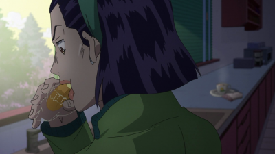 Tomoko eating another Kamakura Custard