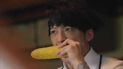 Rohan eats the corn