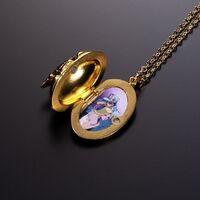 AccColleLocketPendant2.jpg