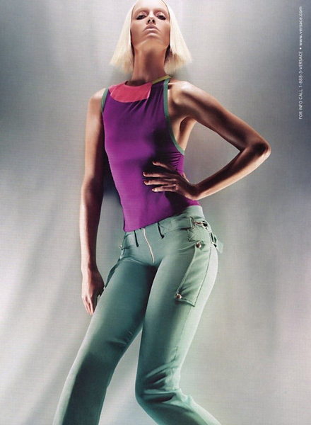 File:Amber Valletta Versace S-S 2003.png