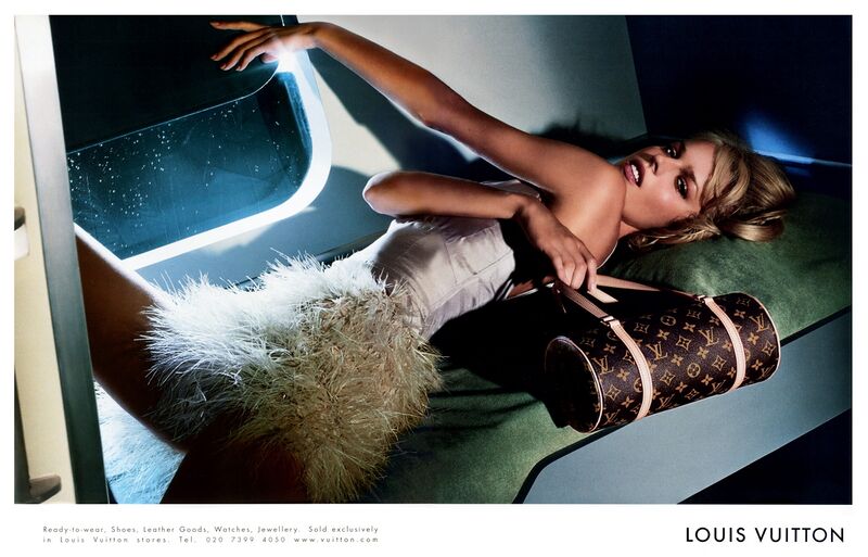 File:Louis Vuitton FW 2002 Eva Herzigova.jpg